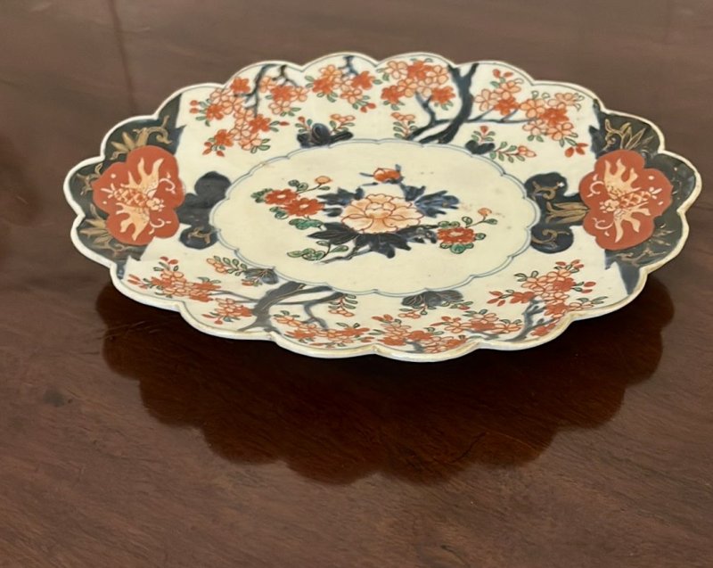 Antique Japanese Imari Scalloped Dish